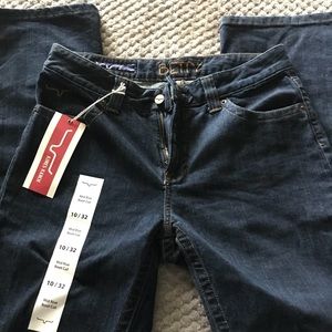 Betty Kimes Ranch Jeans. BNWT. Never worn. 10/32